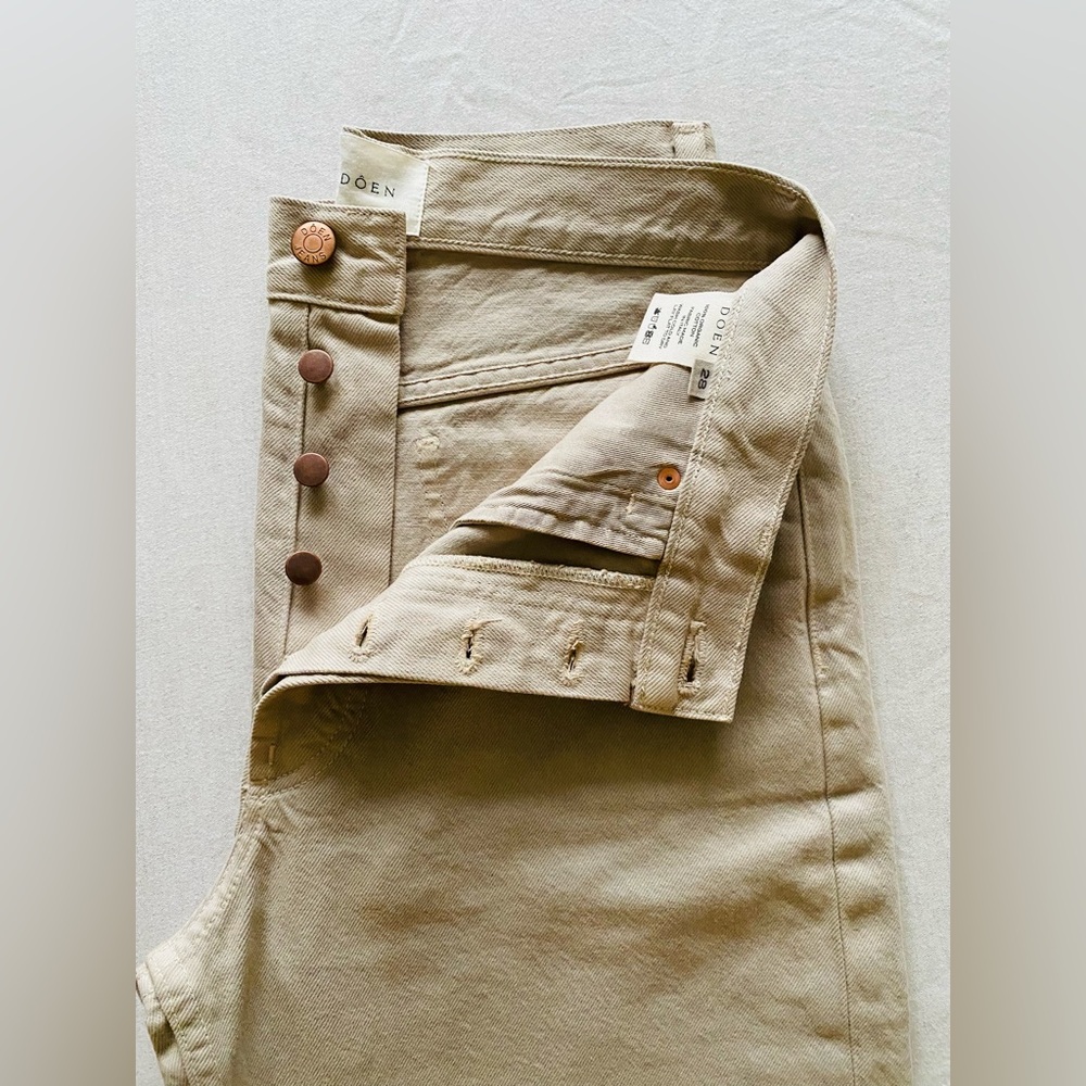 Doen Women's Straight Leg Jeans in Tan